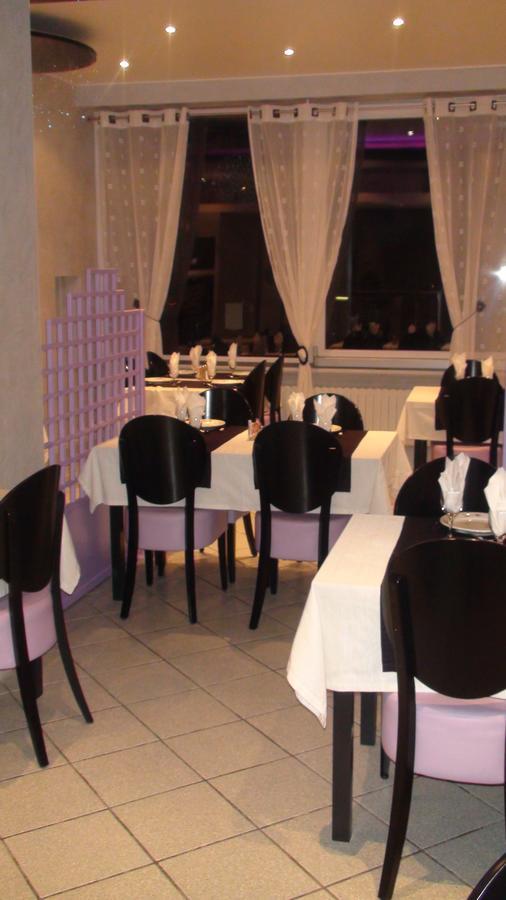 Chez Maxim Hotel Saint-Sauveur  Buitenkant foto